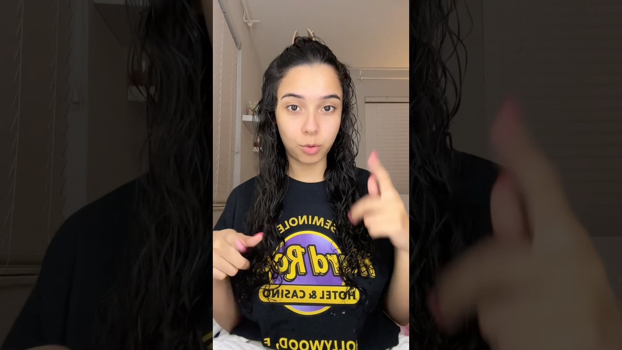 How to get rid of your middle part #curlyqueen #curlyhair #hairtok #haircare