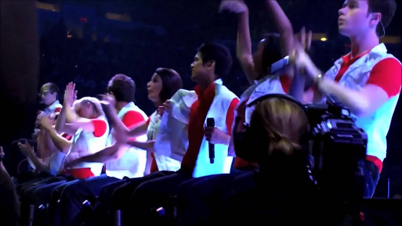 Glee Live Moments