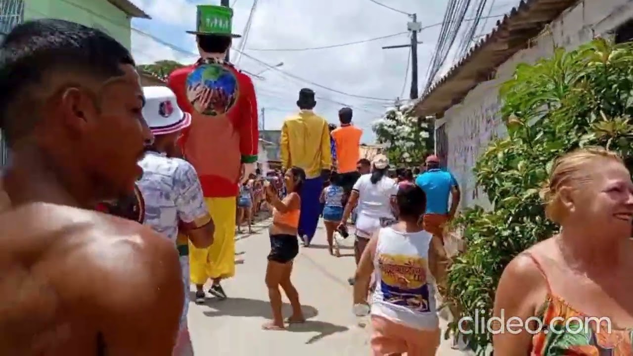 Arrastão dos blocos em Peixinhos