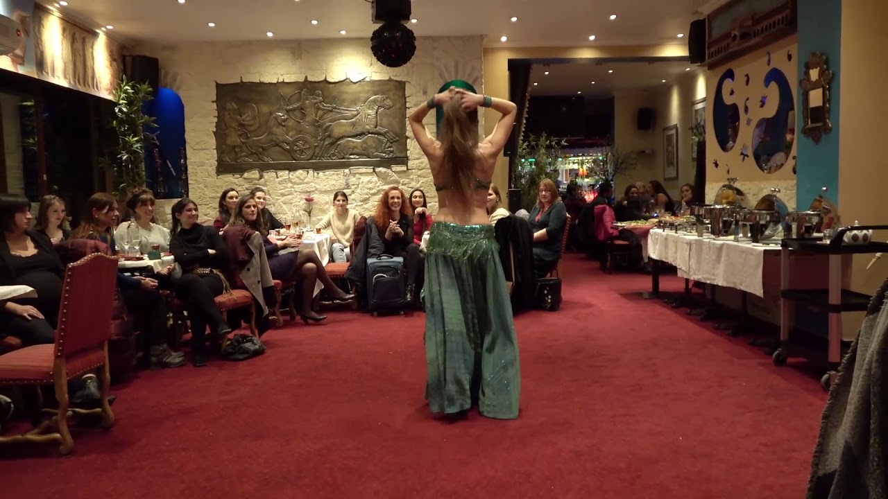 Maëlle - danseuse orientale à Bruxelles - belly dancer in Brussels - Apex Drum Solo