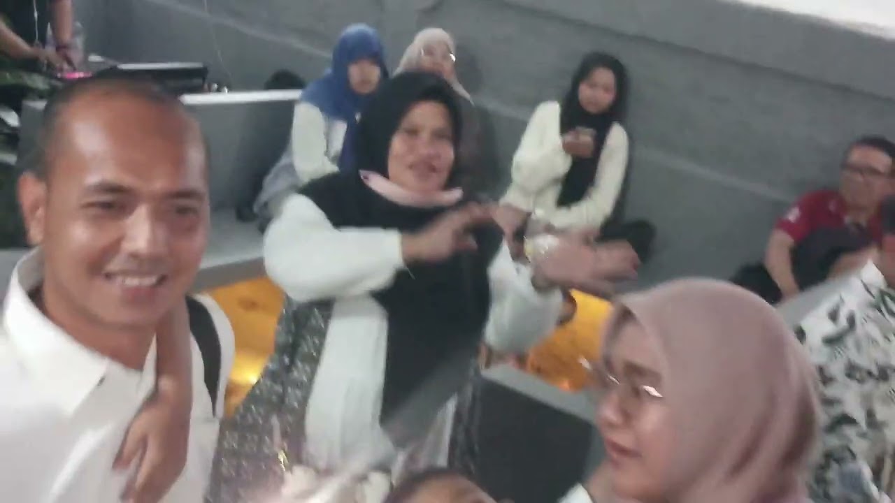 @TKOESYOUTUBE  di Pembukaan Sejenak Coffee Ciputat #music #koesplus #seru #bday Jim sesi 1 🎉🎂