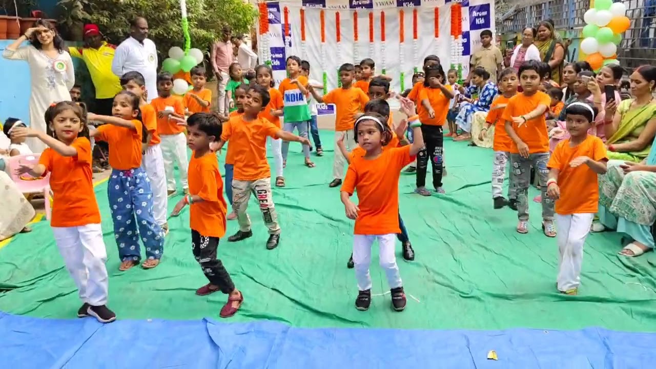 Suno Gaur Se Duniya Walon | Powerful Indian Patriotic Song,