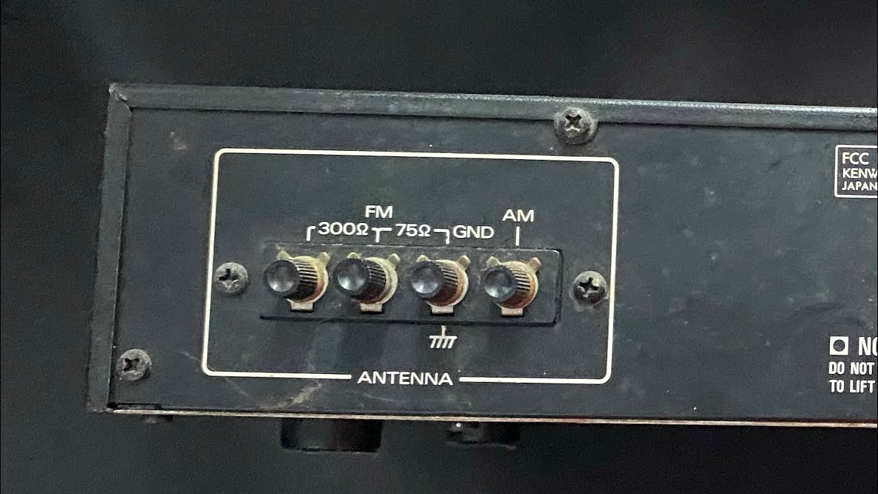 Trying to Attach an A.M LOOP Antenna to FM 75 ohm does it work???