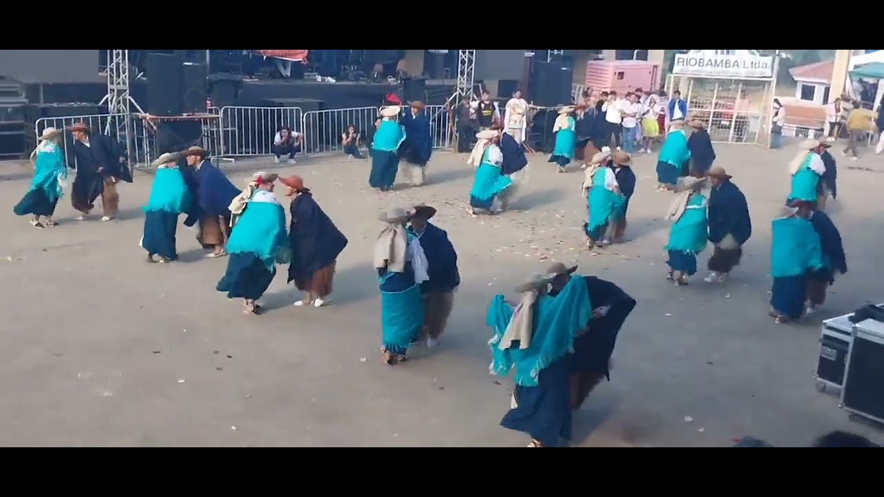 FOLKLOR AZUAYO  🇪🇨  EN SAN ANTONIO DE GAPAL  (OTAVALO)
