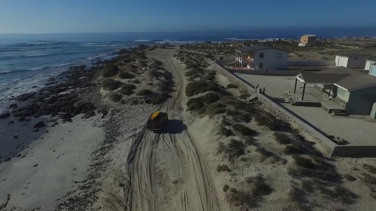 The way to the surf. Punta Abreojos, México.