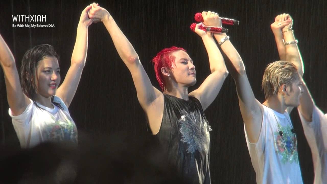 140830 JYJ in VN 비맞으며 안녕^~^)/
