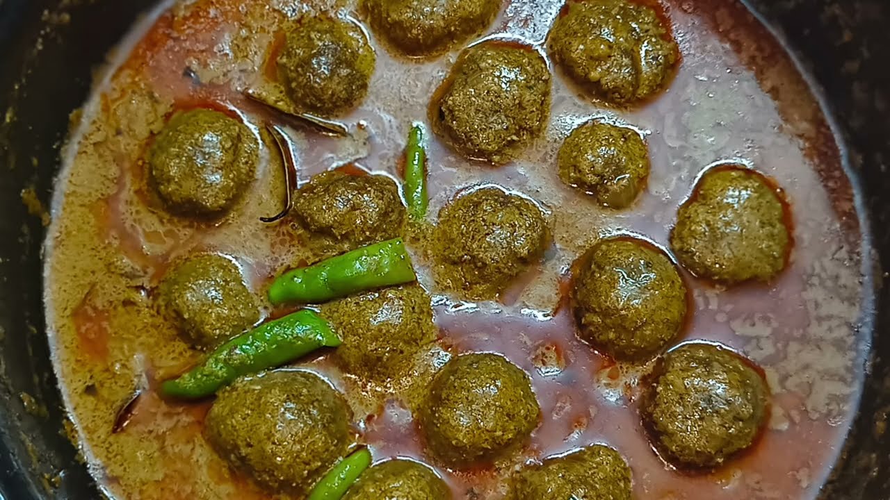 Beef Kofta Khorma#KofteKaSalan#KoftaCurry#PakistaniFood#DesiRecipes#HomeCooking#EasyRecipe