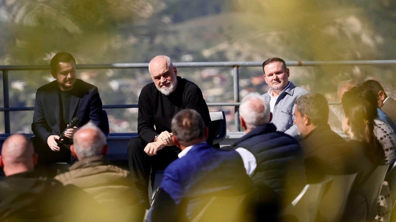 📍Berat &ndash; Me sip&euml;rmarr&euml;s t&euml; p&euml;rpunimit t&euml; vajit t&euml; ullirit