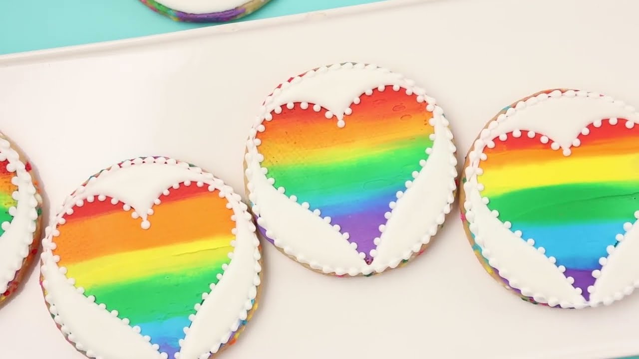 Check Out These Amazing Rainbow Cookies Decorated With Royal Icing!