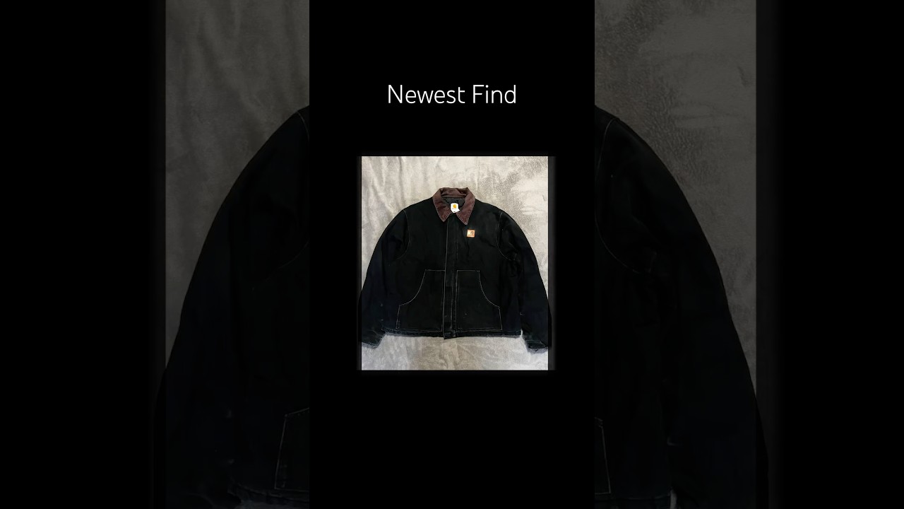 J22 or J02 in BLK- which do you think it is? #carhartt #carharttjacket #j02 #j22