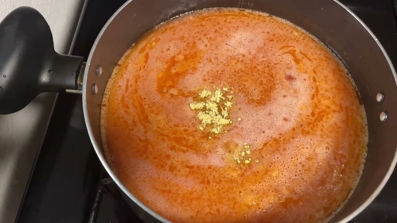 Sopa de arroz rojo 