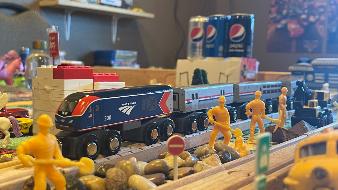 AMTRAK WOODEN RAILWAY ALC-42 & VIEWLINER 3 PACK REVIEW