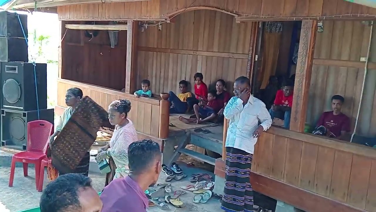 goyang lagu Ende Lio