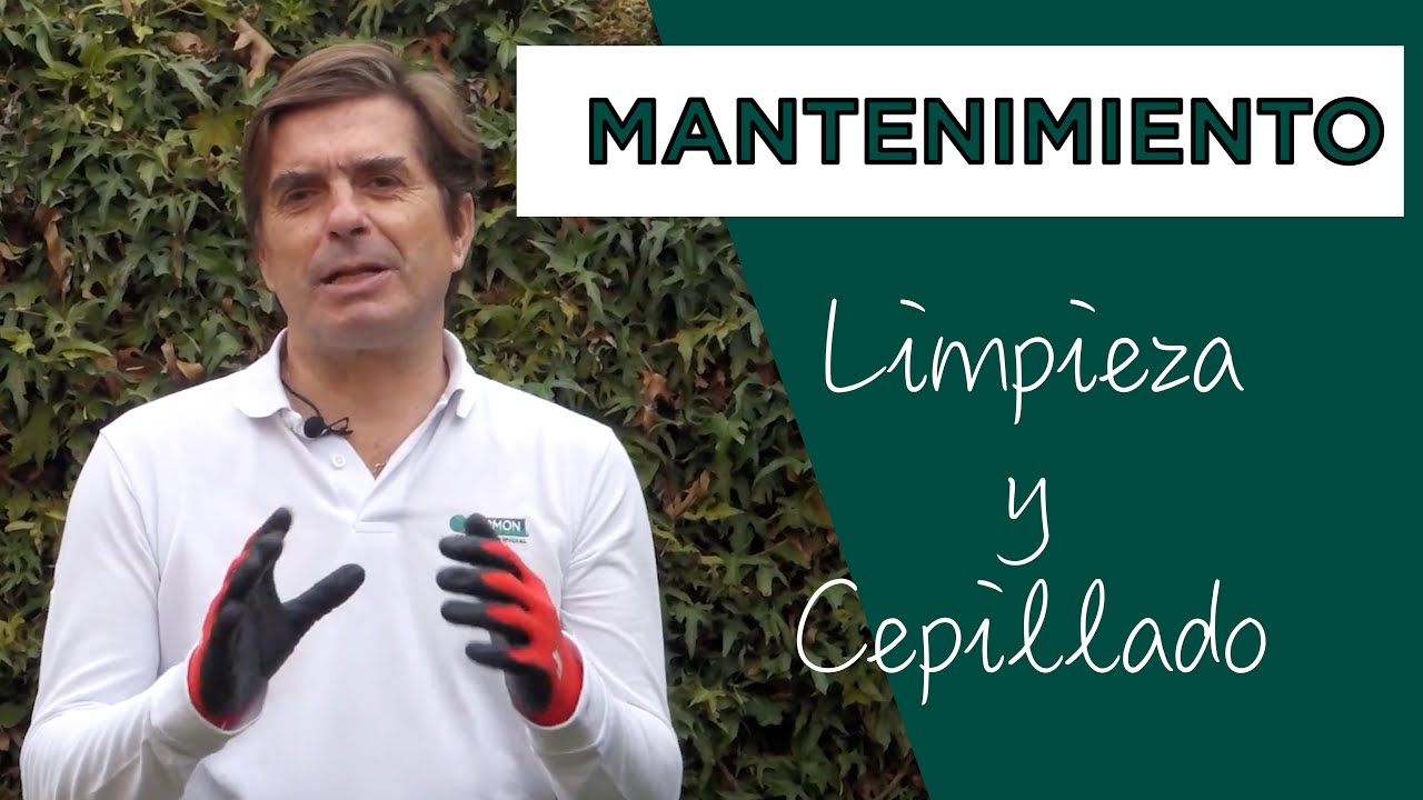 Mantenimiento del Césped Artificial - Limpieza y cepillado