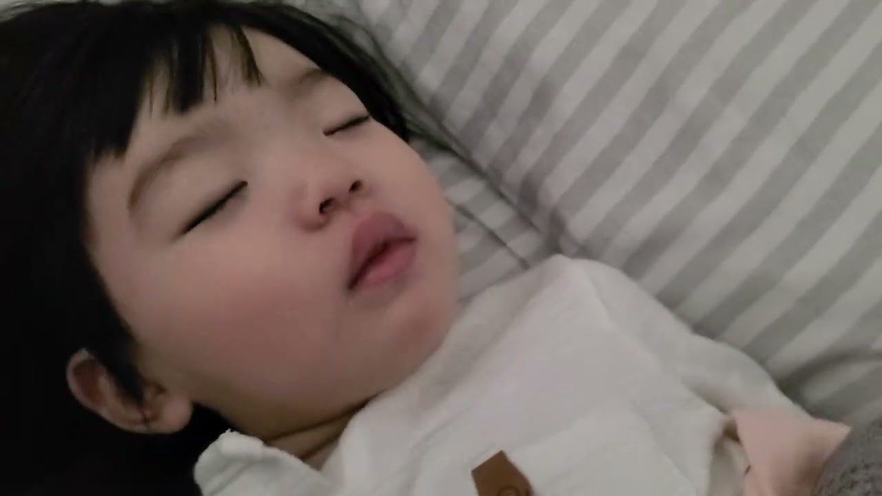 구냥 7분동안 아들 잠자는 영상 ❤️