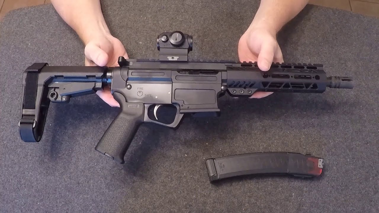 Первые снимки и мысли о AR-V в арсенале Palmetto State Armory.