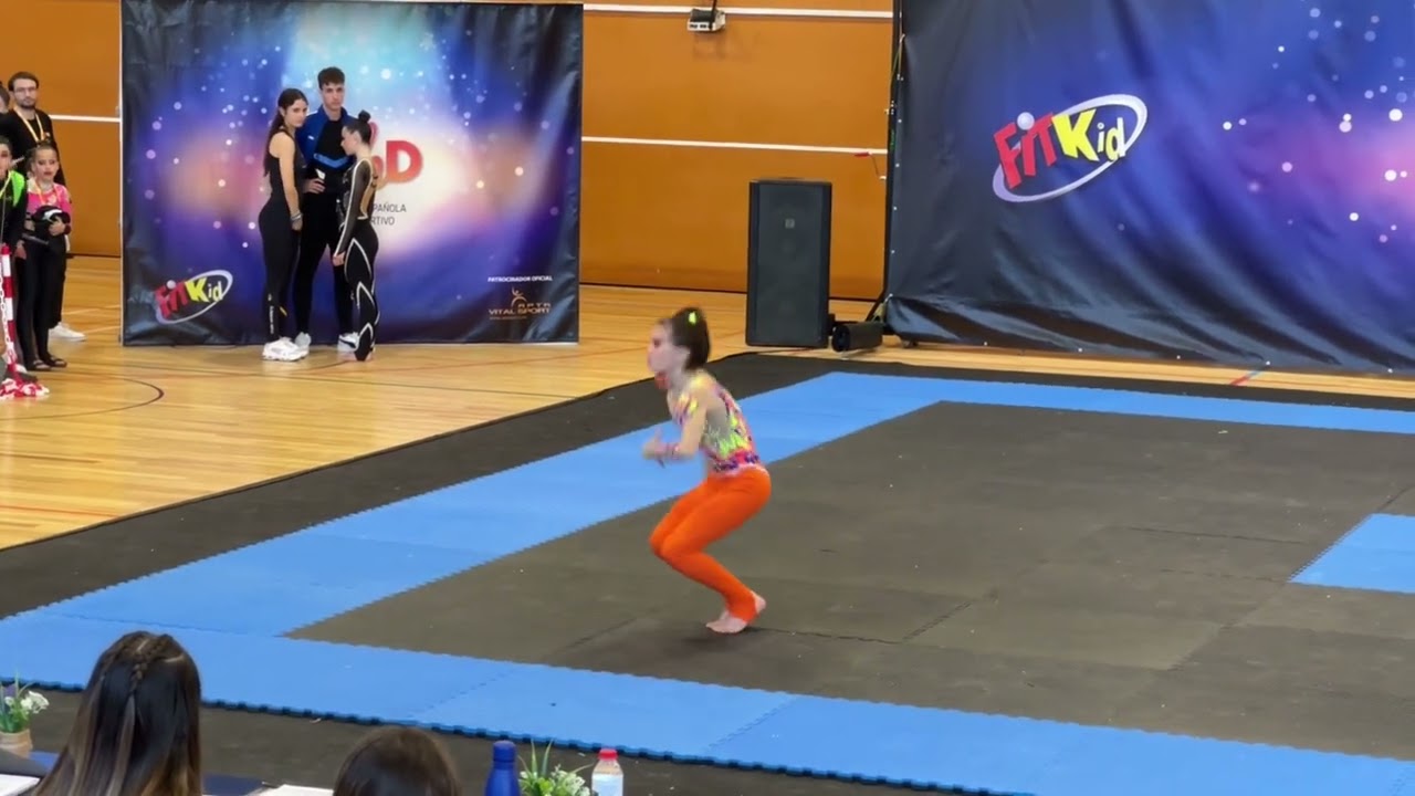 Claudia Brotons - Mayas