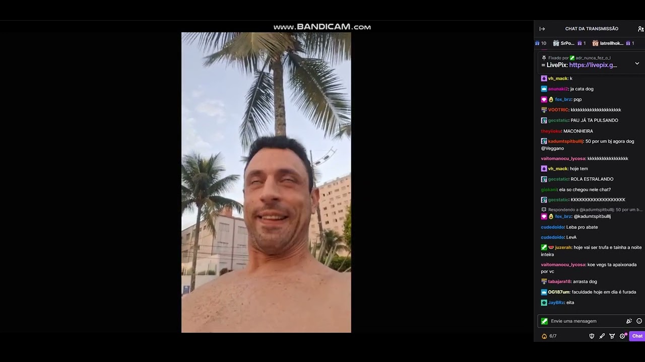 Mulher aborda Veggano na praia