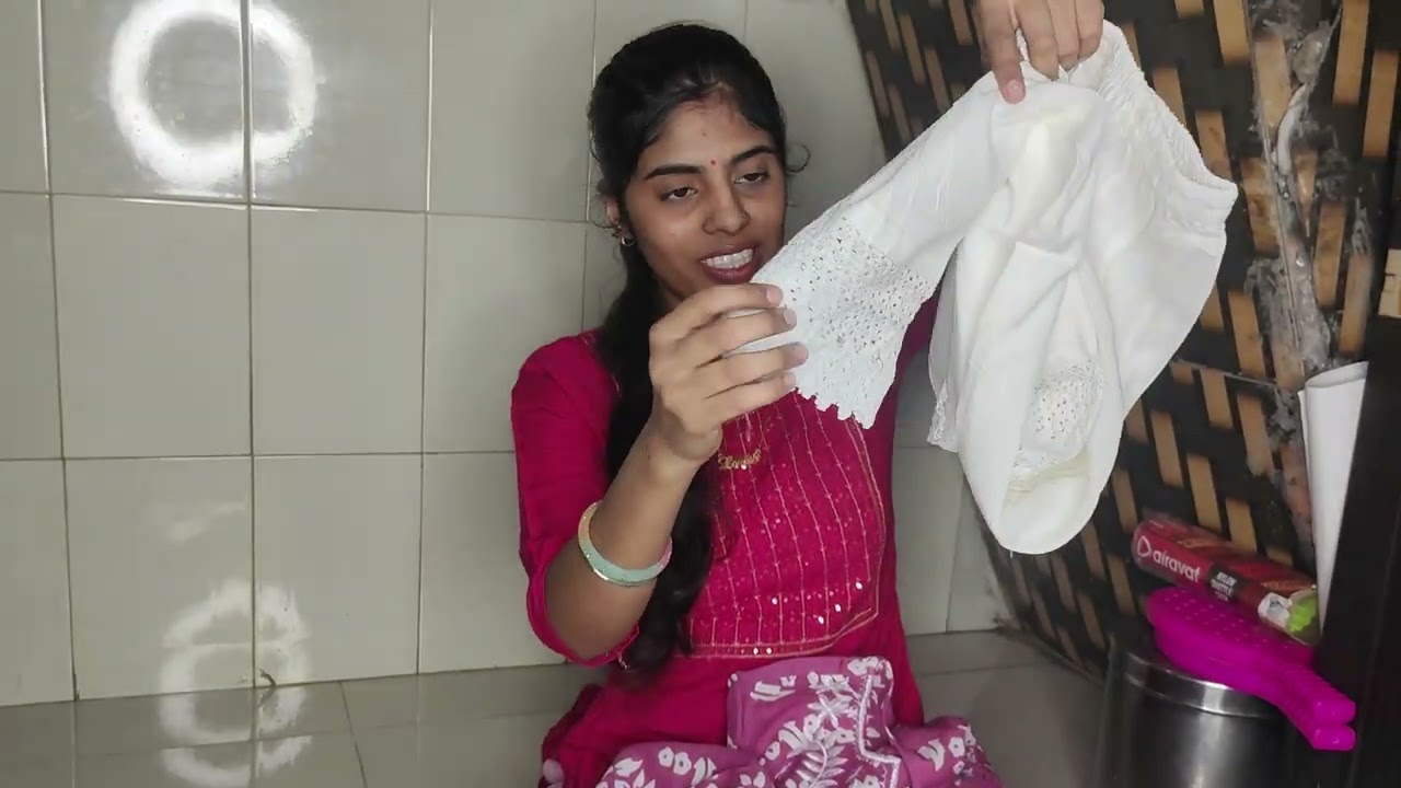 Muje Mila gift😁.#trending #comedy #comedyshow#love#vlog#shopping  