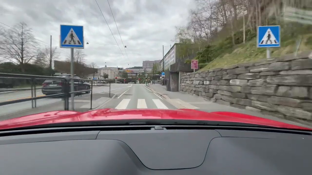 It’s Easter 🐣 today 20.04.25 and a wonderful driving tour in Bergen’s City. Watch & Enjoy 💐💖