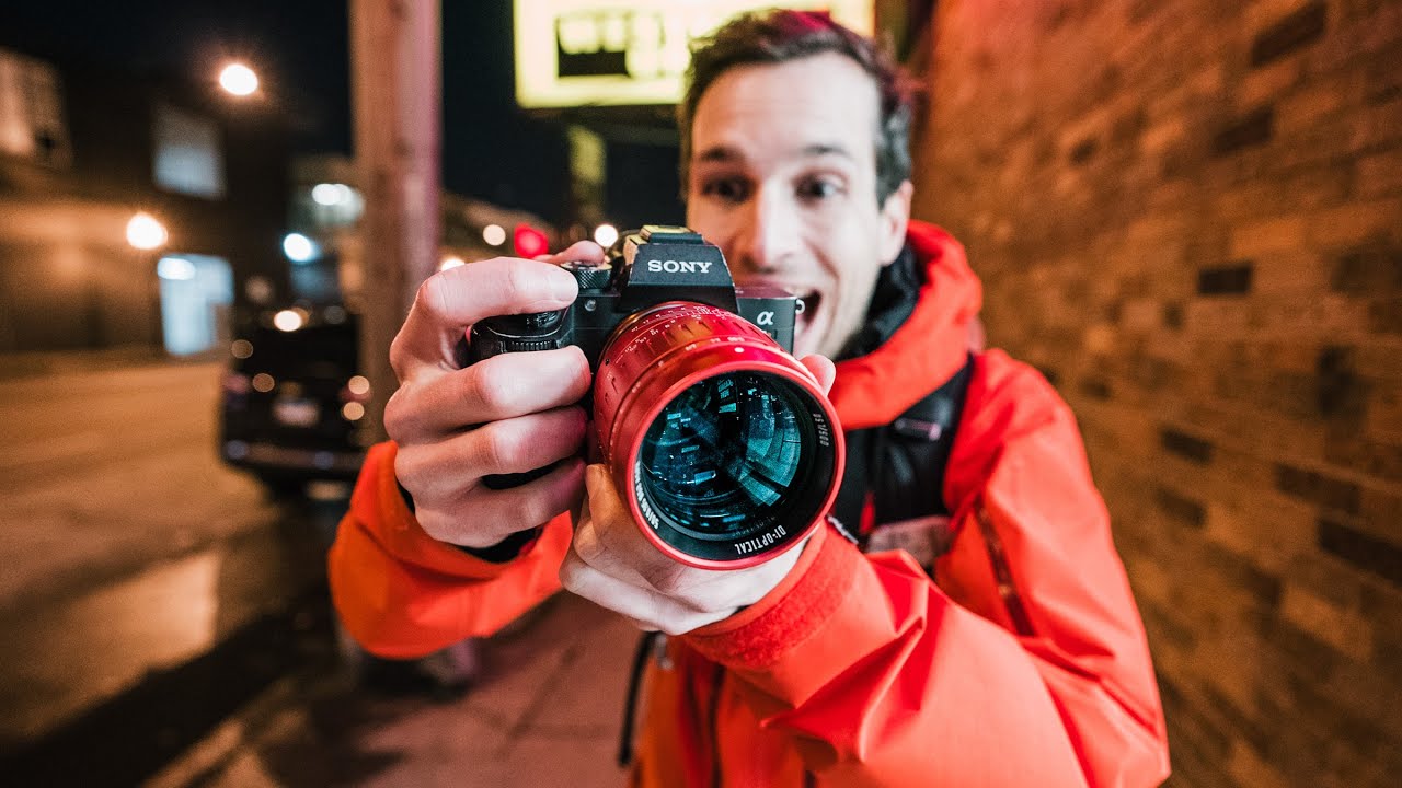 WEIRD 50mm F/0.95 Bokeh Monster Night Street Photography!