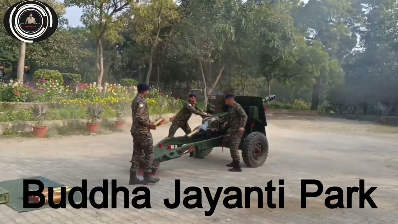 Martyrs Day Synchronised fire of 25 Pounder by Gunners of 1721 Field Battery (Ceremonial)
