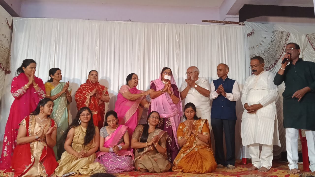 “जब दिक्षार्थी ने कहा – ‘मेरा परिवार मेरा गर्व है…’ 🥹🙏” #jaindiksha #jain #jainism #jaindharm 