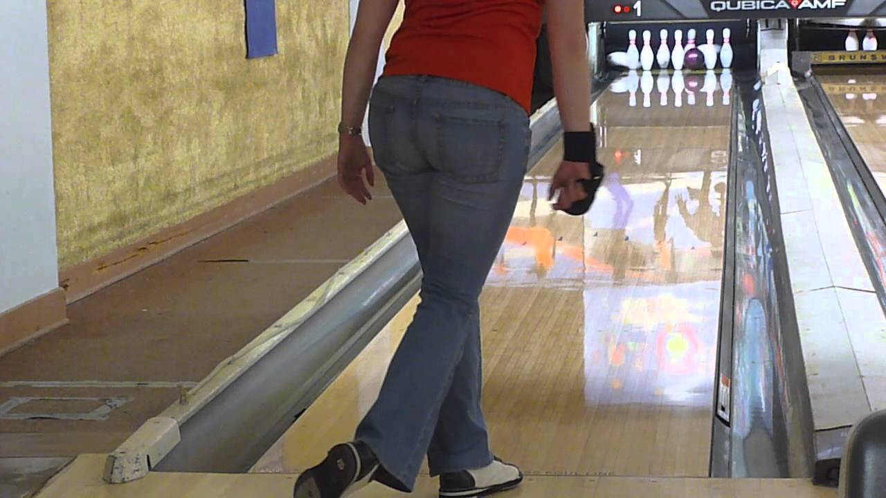 Brunswick Fortera Intrigue by TamerBowling.com - Kerry Smith and Brandon Hinderer