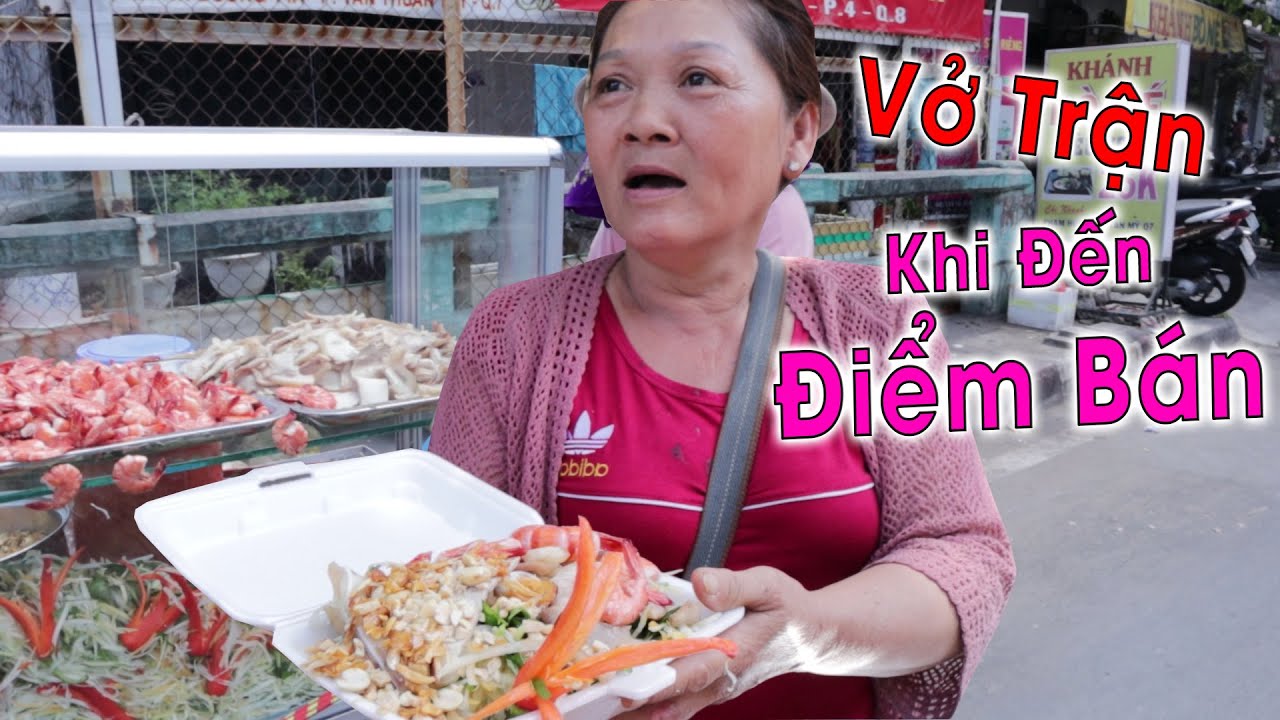 Cô móm vở trận tại điểm bán khi vừa đến