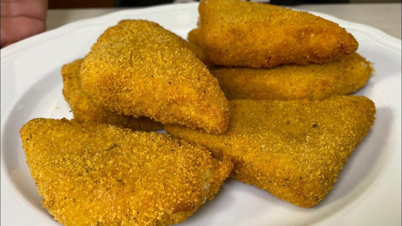 Sándwich de mozzarella frita mozzarella in carrozza