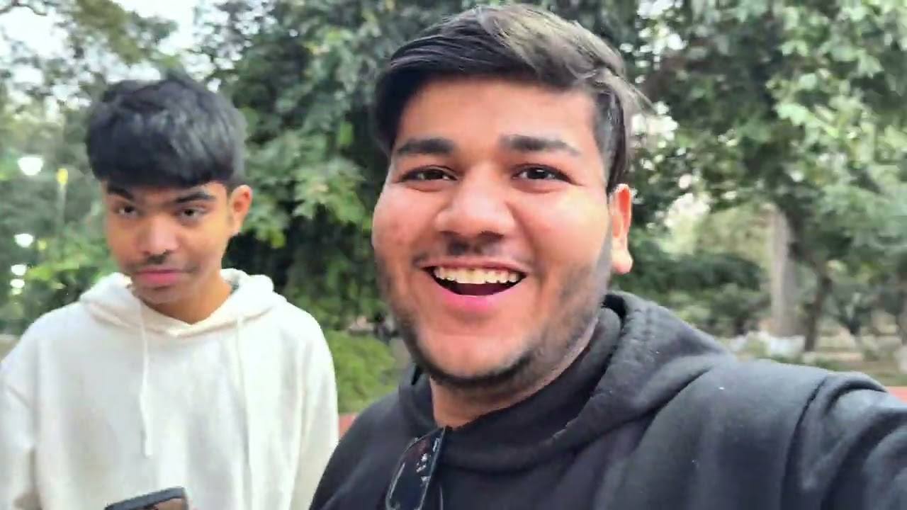 Exploring Roshanara Bagh | Delhi Vlog 🔥