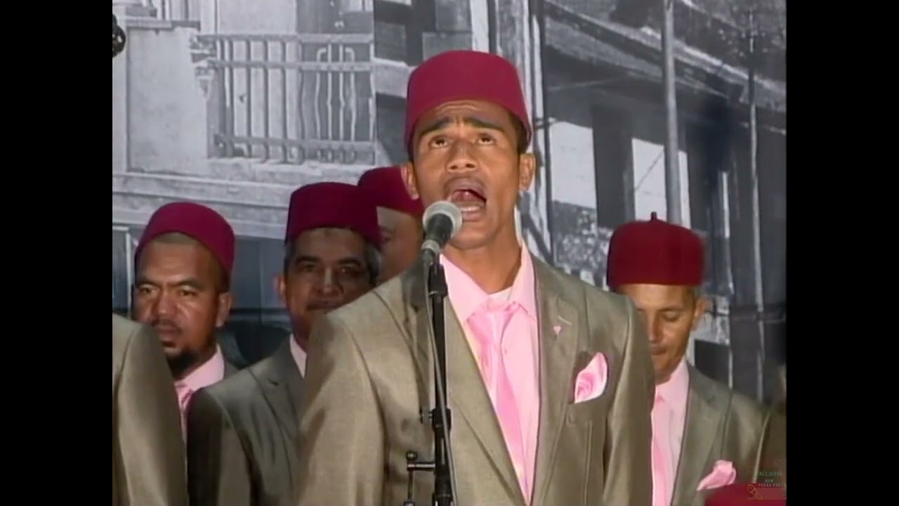 Sterlitzia - O' God Verlaat Mijn Nederland Niet (2012) - Yusrie Adams