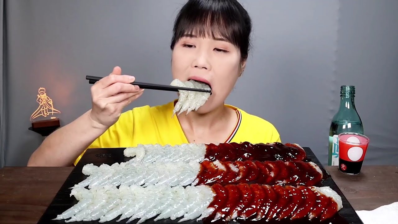Скучные, сырые креветки, сырые рыбы, мукбанг. АСМР.