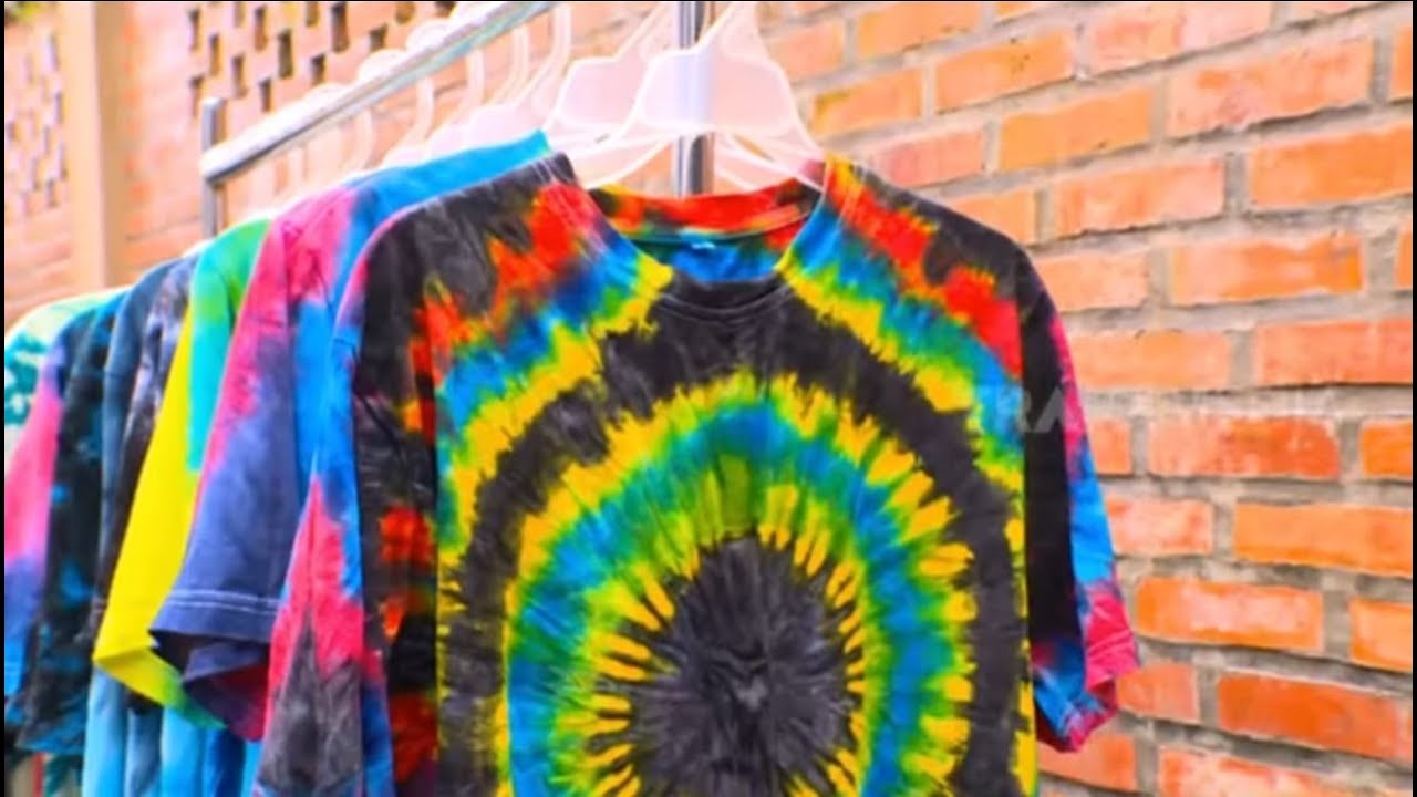DIY,  MEMBUAT KREASI BAJU WARNA WARNI