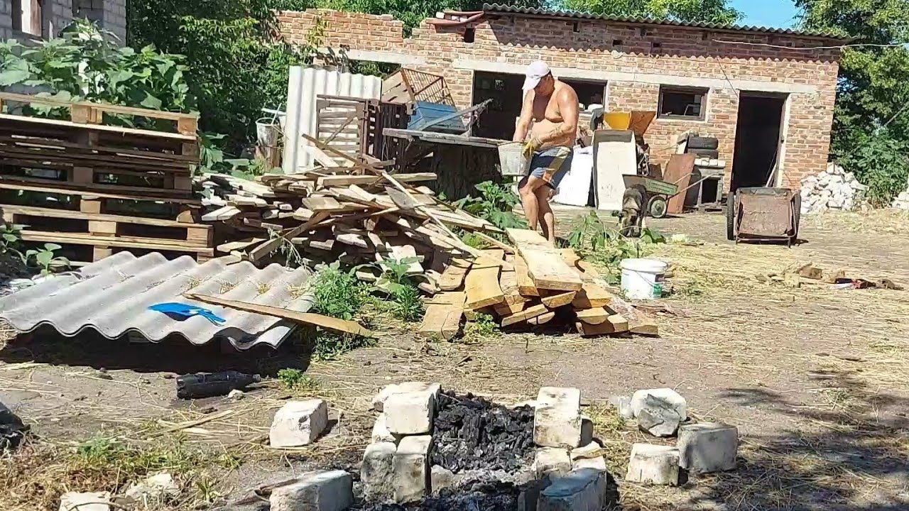 Капитальная уборка территории.