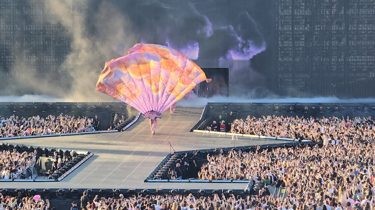 Taylor Swift  - Miss Americana & The Heartbreak Prince (Opening song in Munich, July 2024)