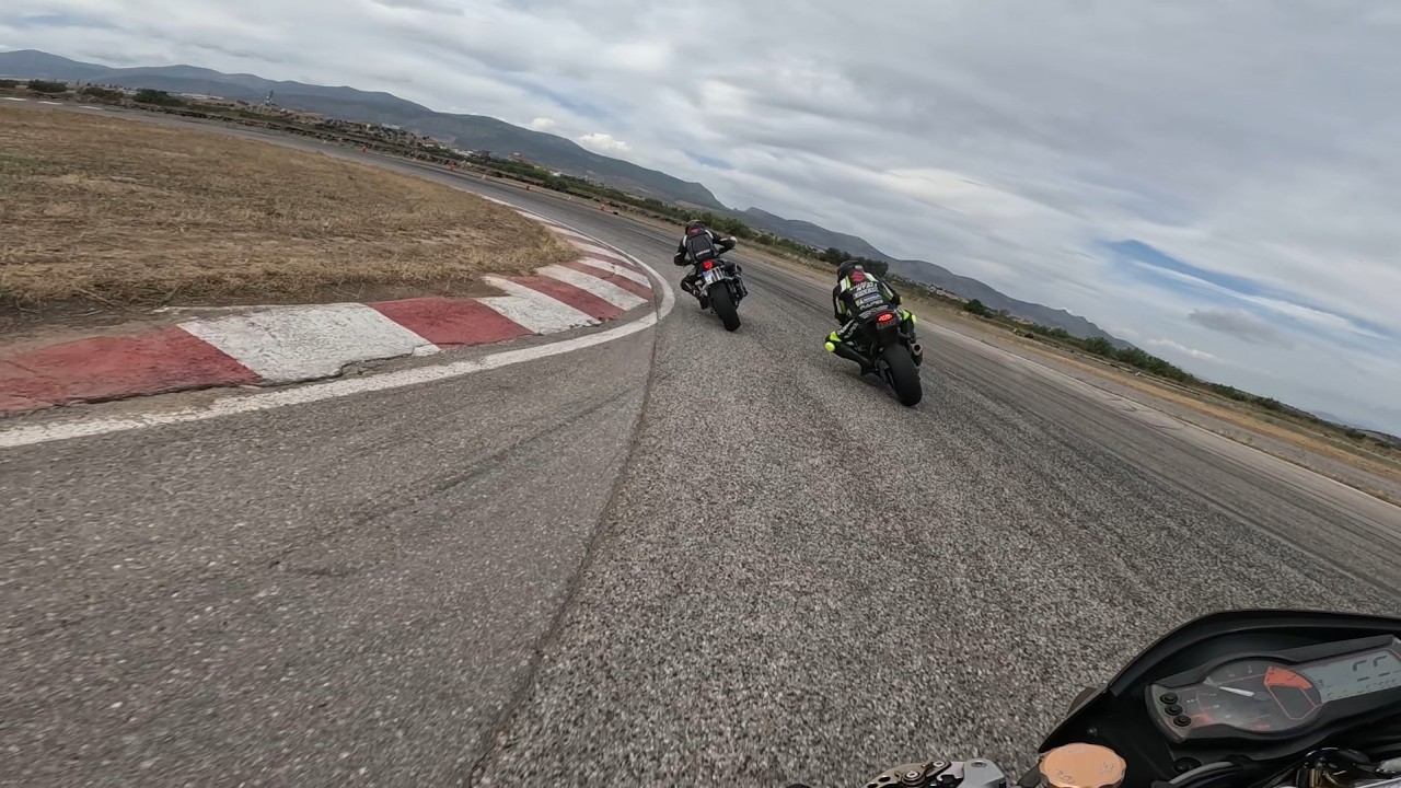 KTM 690 SM trackday at megara