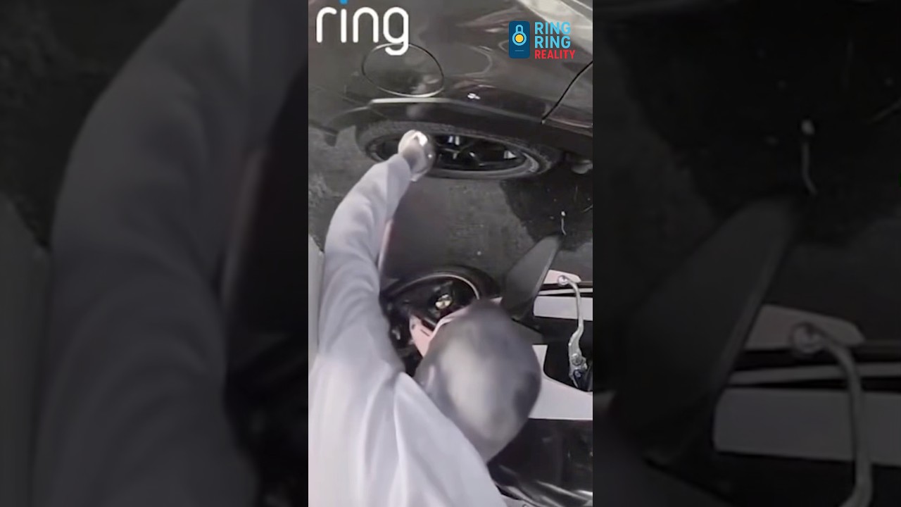 He Got Chased Down For Tampering With Someone Else&rsquo;s Car..(Caught on Camera)