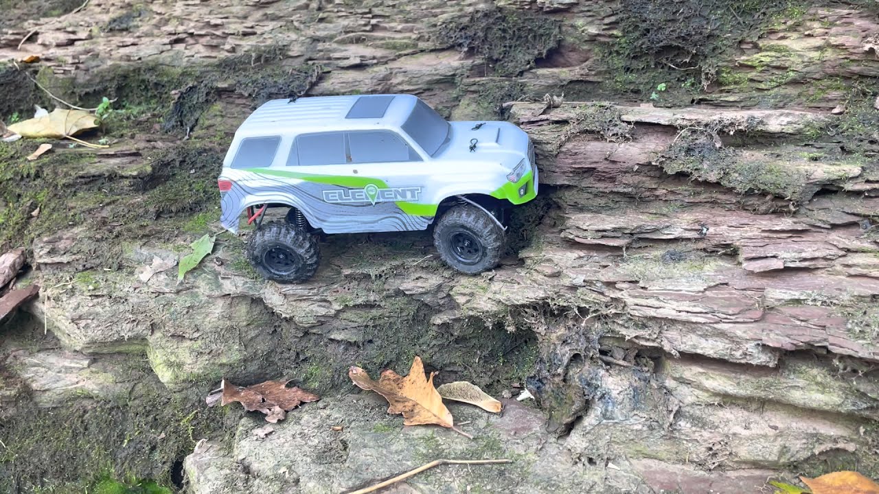 Element RC enduro24 trail runner 1/24 crawler! Crawling video