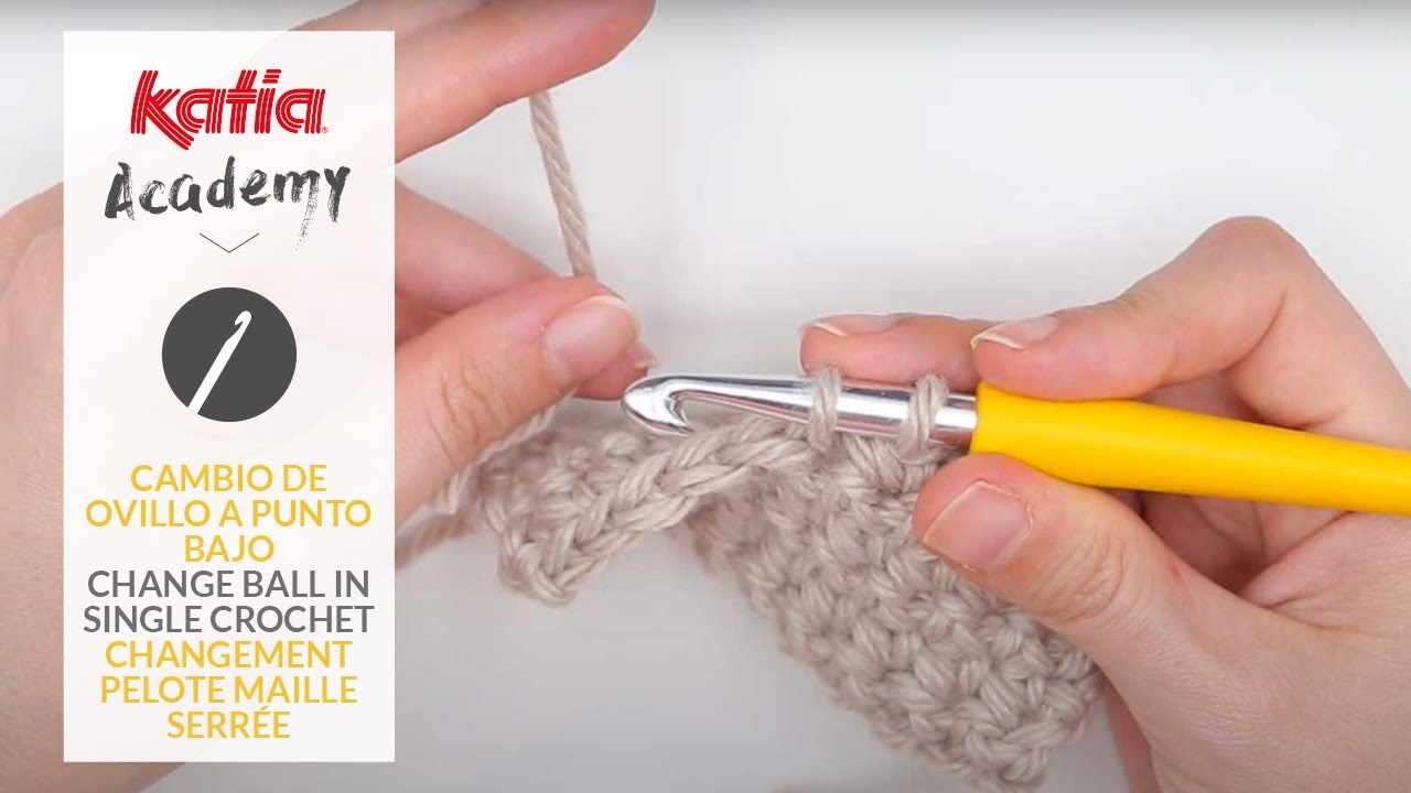 ⭐ Cómo cambiar de Ovillo a Crochet en Punto Bajo | Katia Academy