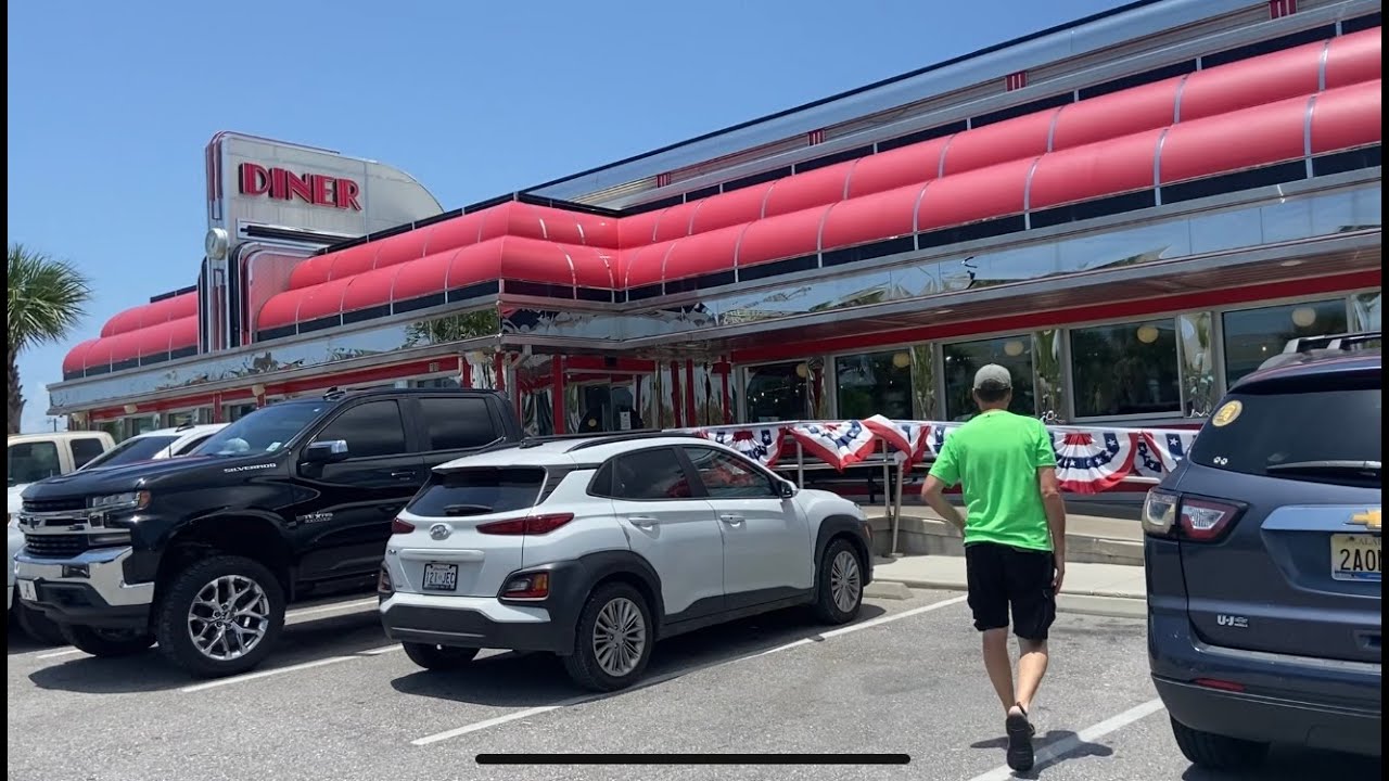Gulf Shores Restaurant Reviews Fish River Grill & Sunliner Diner  #gulfshores #restaurantreview