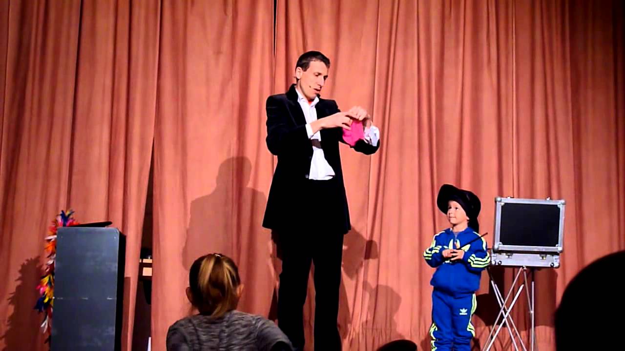 K&uacute;zeln&iacute;k Peter &Scaron;est&aacute;k a Kristi&aacute;n - Terchov&aacute;