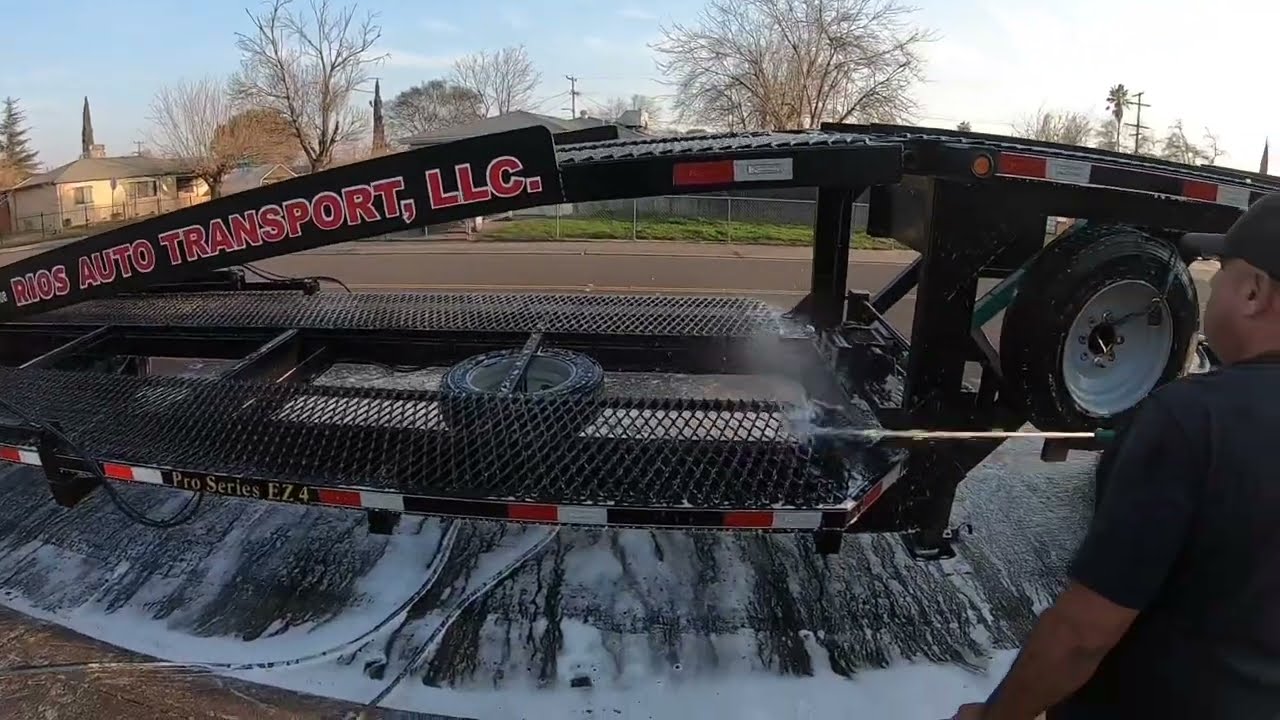 Kaufman EZ4 car trailer wash,  paint touch up &  maintenance.