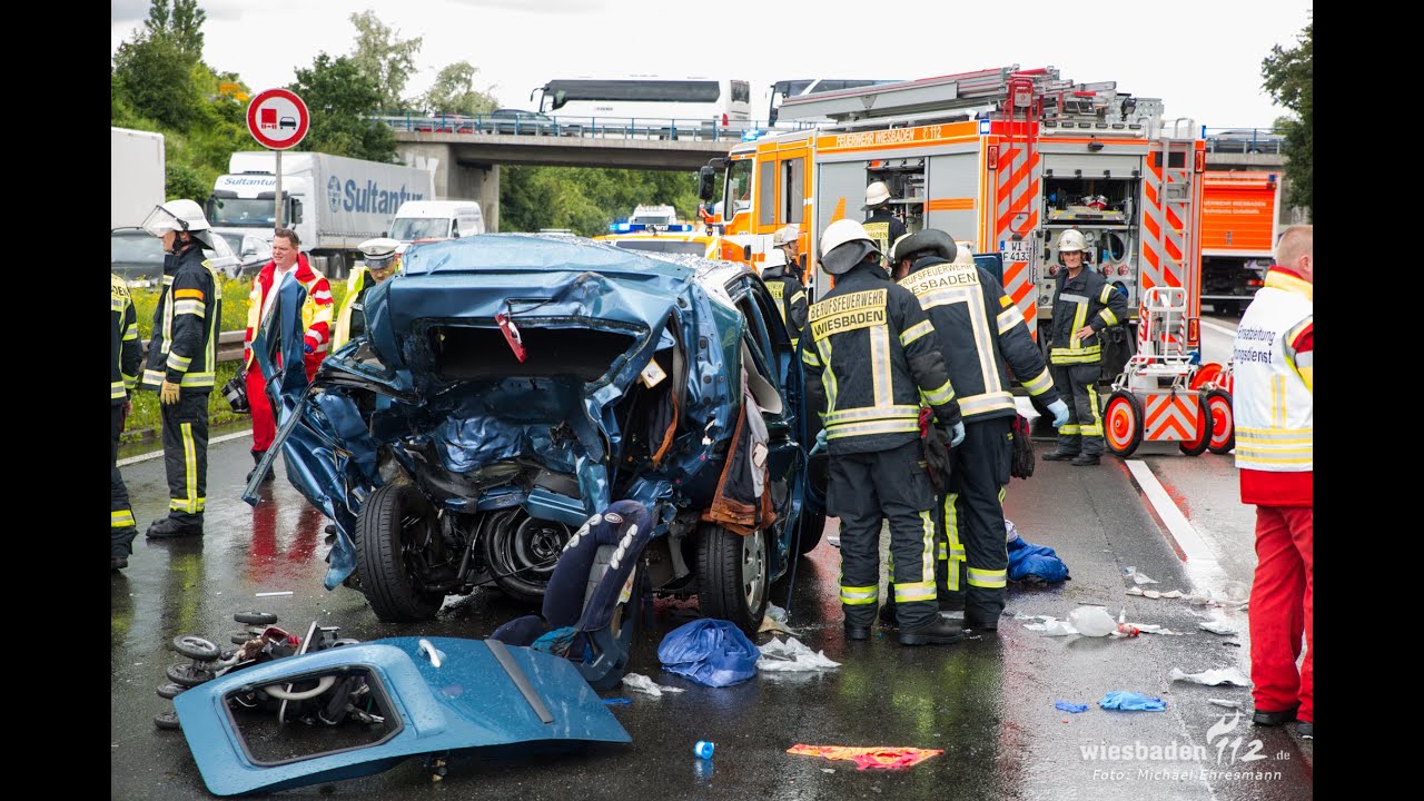 Tragischer Unfall auf der A3: Zwei Tote und ein schwerverletztes Kleinkind