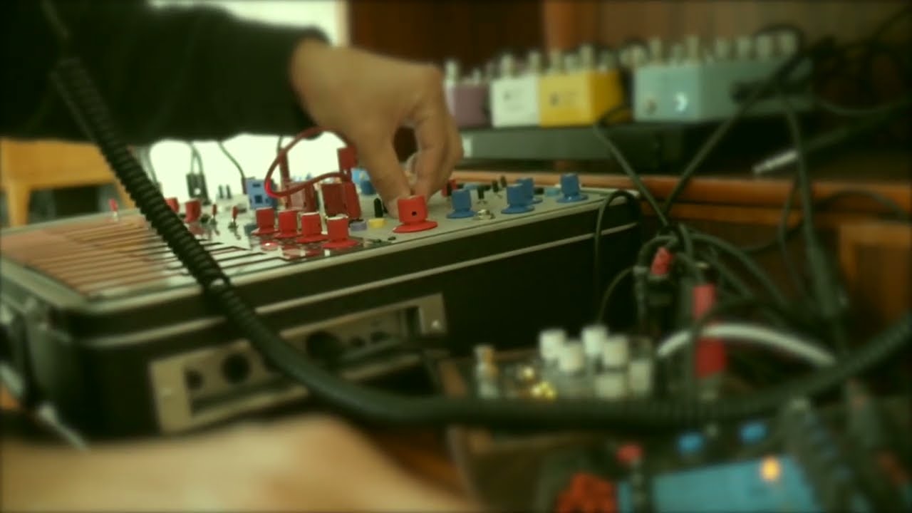 Buchla Music Easel & looper improvisation ( semi modular synth ambient / experimental )