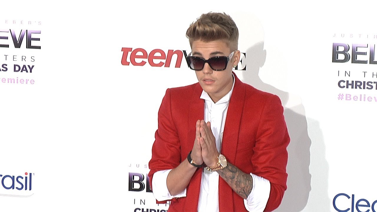 Justin Bieber Causing a Commotion at Justin Bieber's 