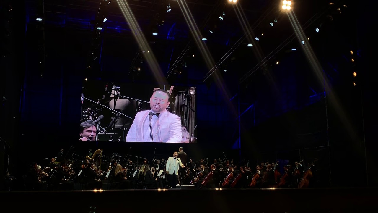 Javier Camarena popurrí de José José en el Cervantino 2019