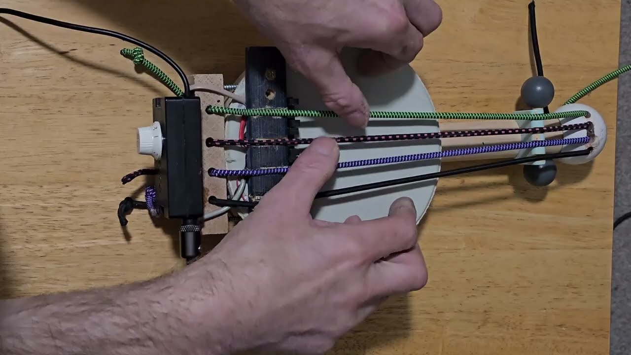 Digital synth banjo