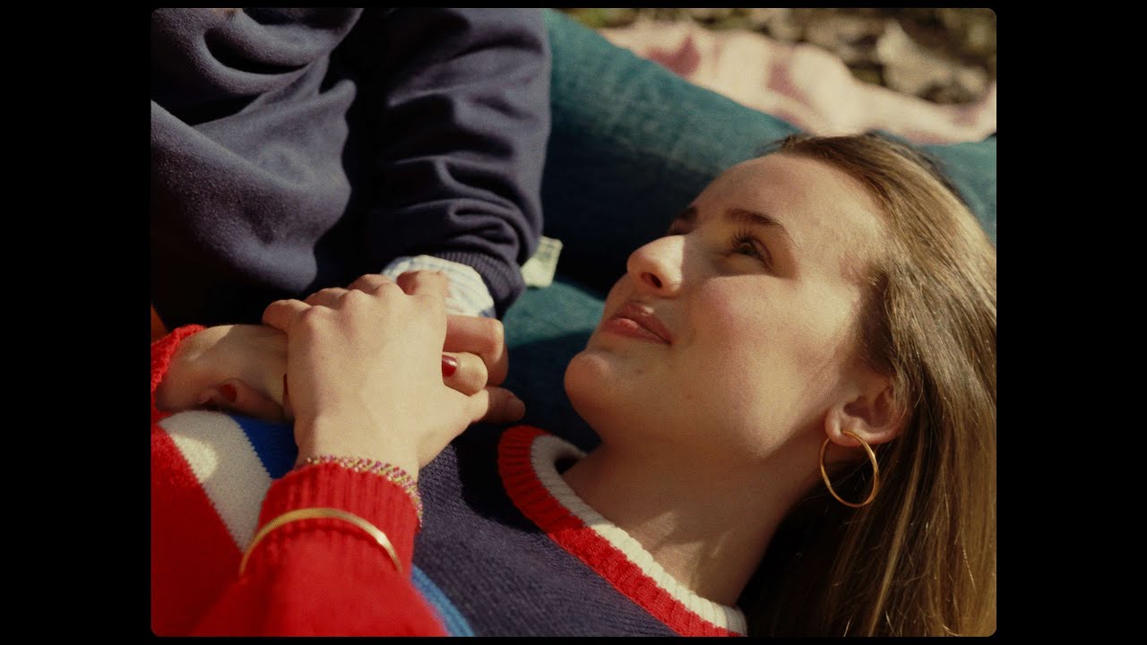Ver&oacute;nica Terr&eacute;s ft. Juli Obreg&oacute;n - IGUAL (Official Video)