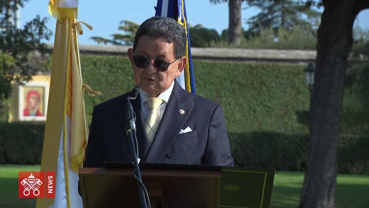 El Maquilishuat, árbol nacional de El Salvador fue plantado en los Jardines Vaticanos